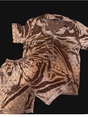 NWT Louis Vuitton Brown Satin Women Pajama Set